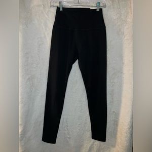 OFFLINE OG Legging- M NWT